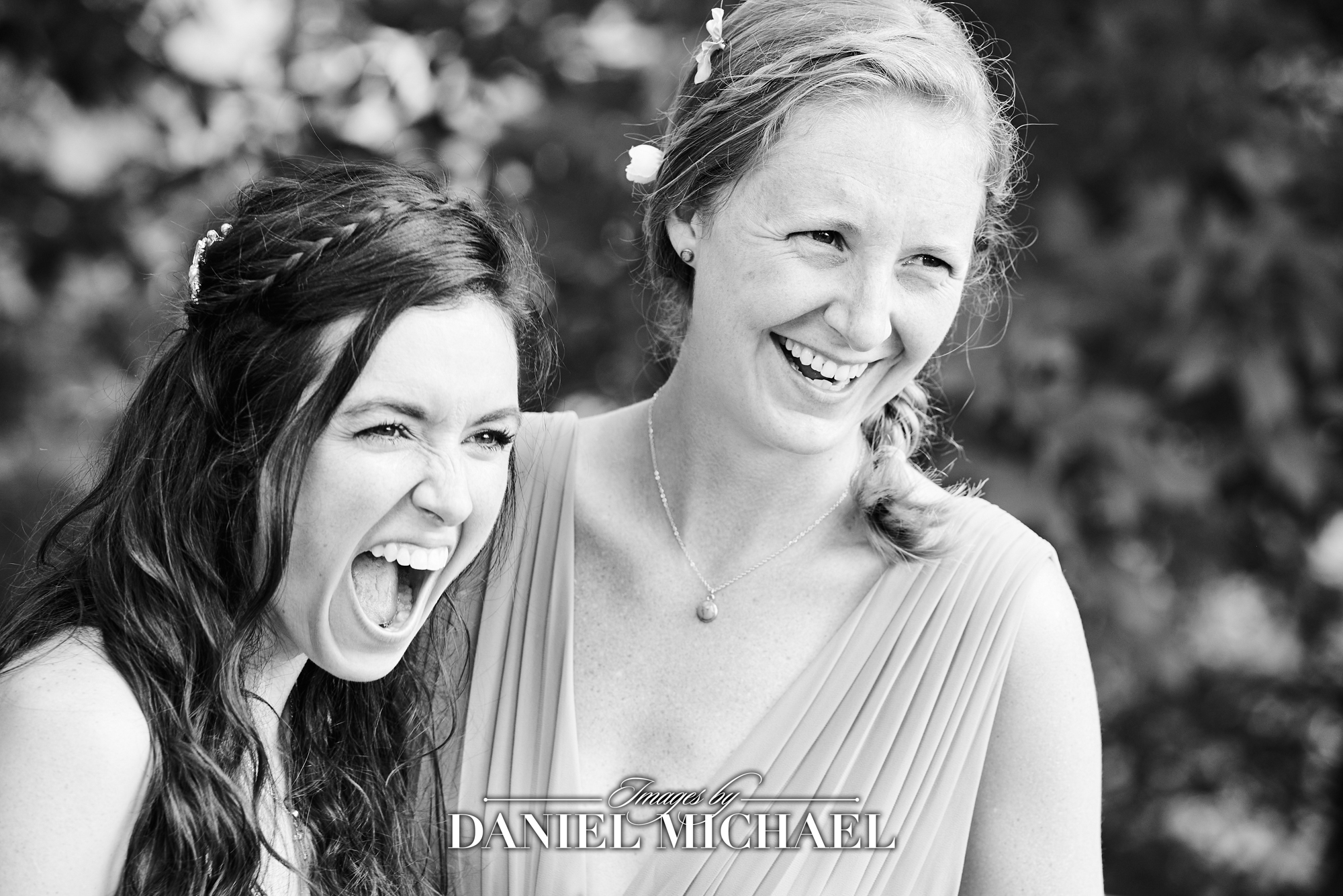 Natural Candid Wedding Photography from Daniel Michael